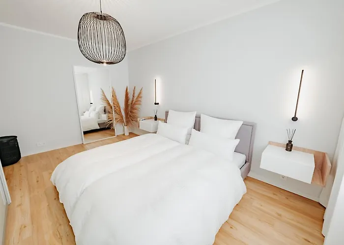 Moderne Ruhige 2-Zimmer Wohnung In Coswig